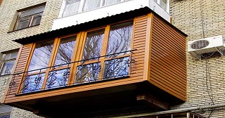 Внешняя отделка балкона Котлас цена от 1036 руб. м/2.